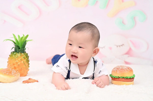 浙江宝宝在妈妈肚子里
